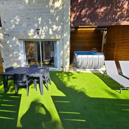 Apartment Cote D'azur 450m De La Plage, Piscine Privee, Climatisation